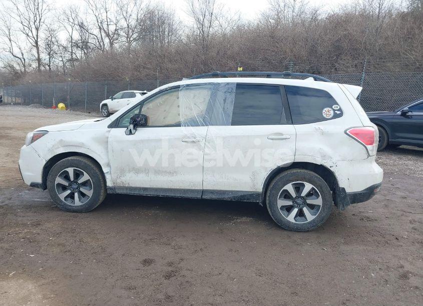Photo 15 of 2018 Subaru Forester 2.5I PREMIUM (VIN JF2SJAECXJH529006)