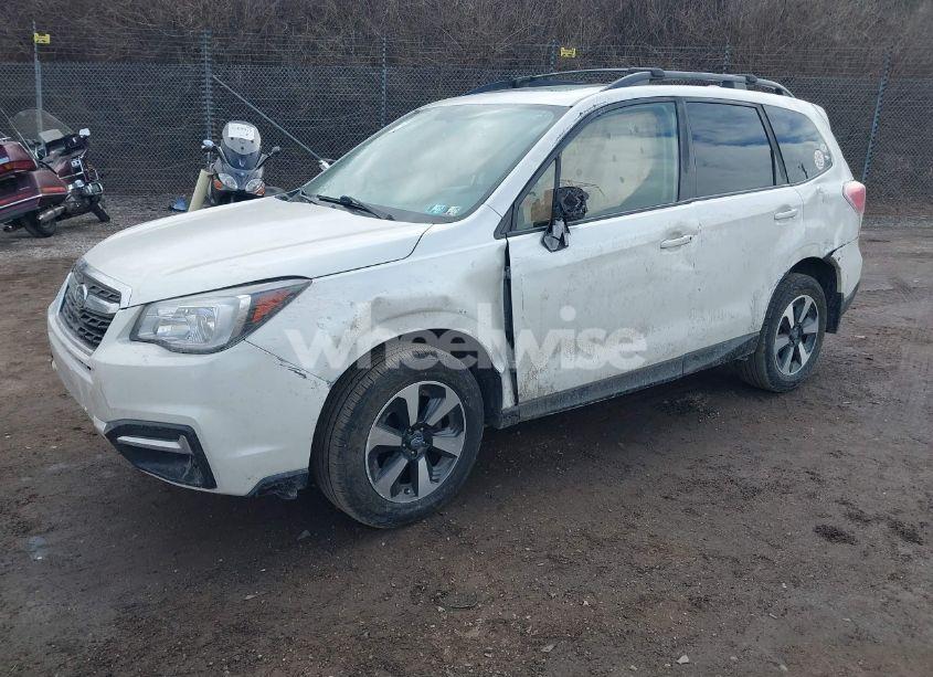 Photo 2 of 2018 Subaru Forester 2.5I PREMIUM (VIN JF2SJAECXJH529006)