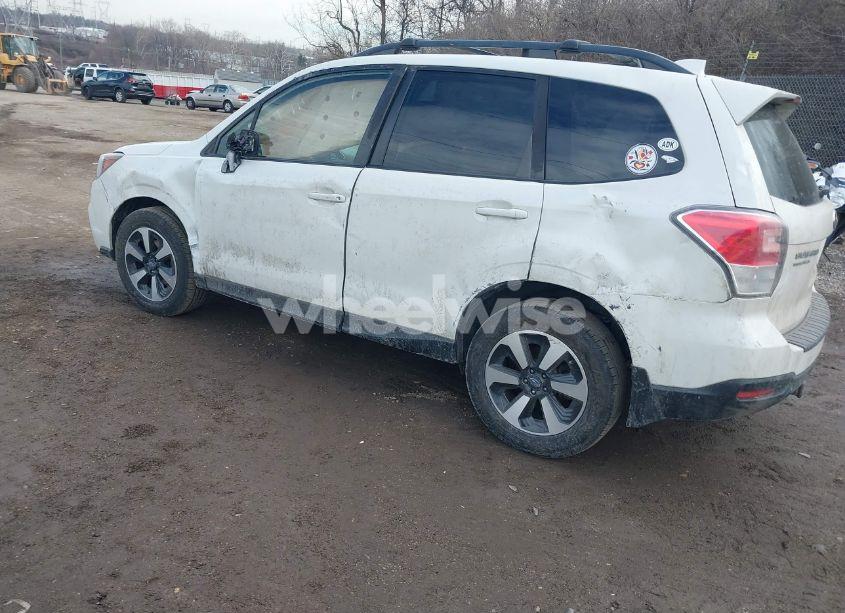 Photo 3 of 2018 Subaru Forester 2.5I PREMIUM (VIN JF2SJAECXJH529006)