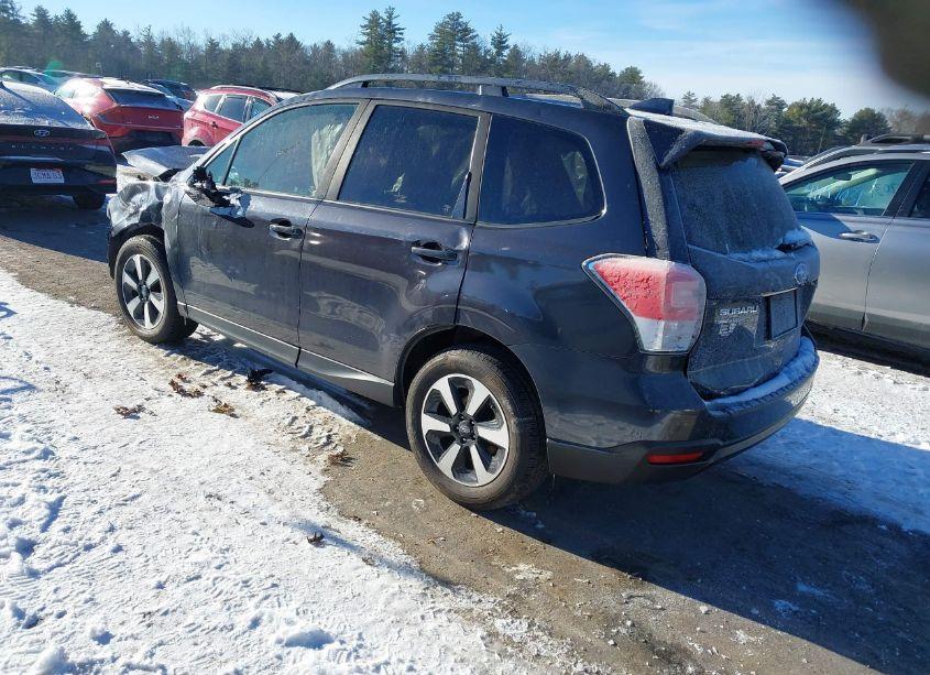 Photo 3 of 2018 Subaru Forester 2.5I PREMIUM (VIN JF2SJAECXJH581915)