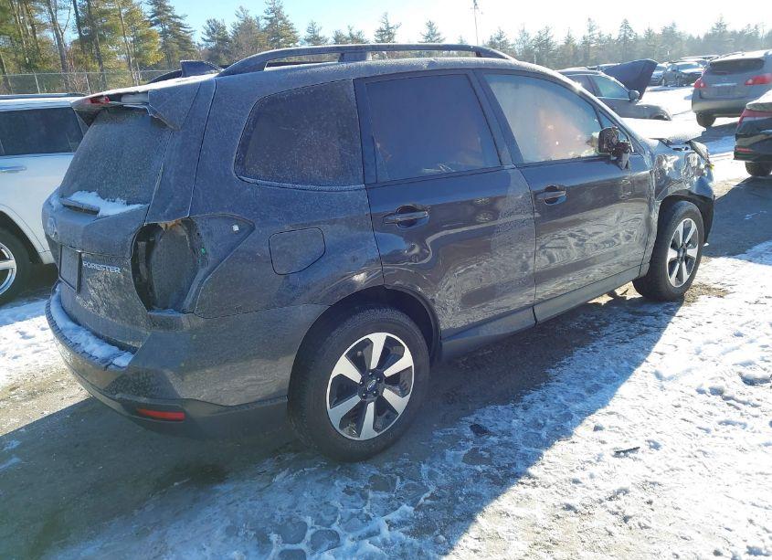 Photo 4 of 2018 Subaru Forester 2.5I PREMIUM (VIN JF2SJAECXJH581915)