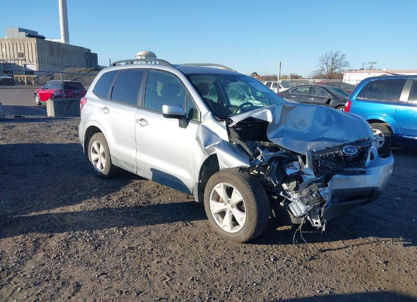 2016 Subaru Forester 2.5I PREMIUM (VIN JF2SJAFC1GH452629) main photo