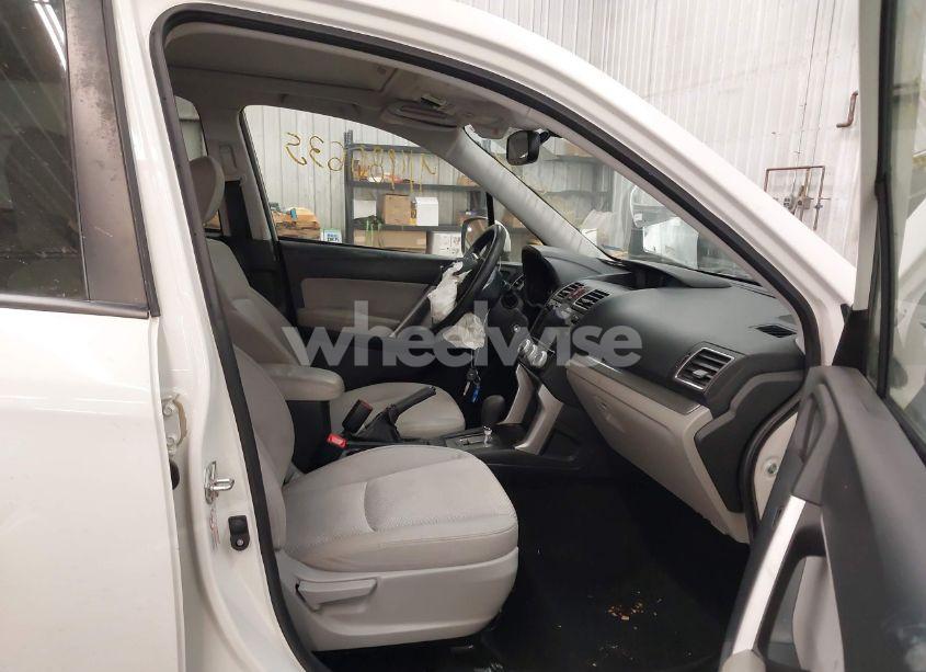 Photo 5 of 2016 Subaru Forester 2.5I PREMIUM (VIN JF2SJAFC3GH560301)