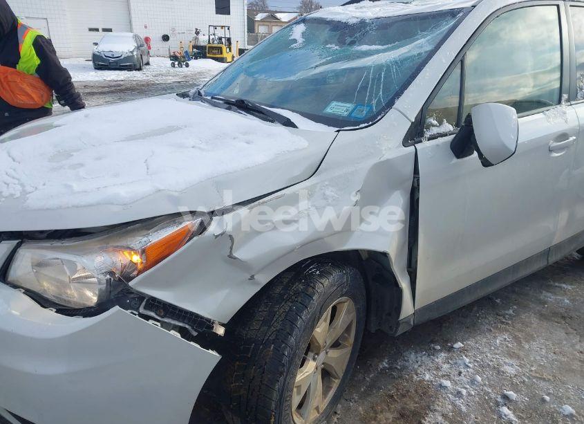 Photo 6 of 2016 Subaru Forester 2.5I PREMIUM (VIN JF2SJAFC7GH515944)