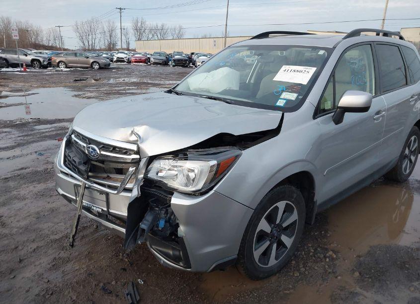 Photo 18 of 2018 Subaru Forester 2.5I PREMIUM (VIN JF2SJAGC0JH538214)