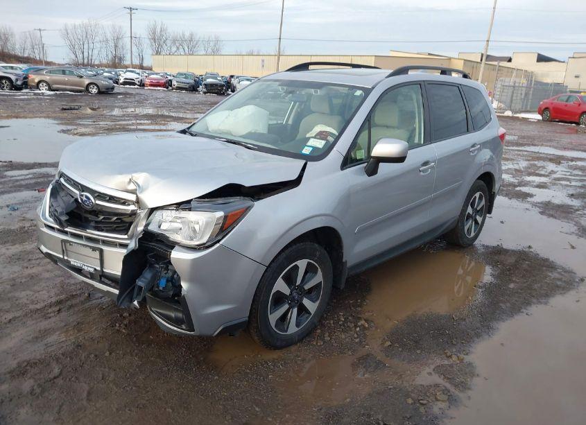 Photo 2 of 2018 Subaru Forester 2.5I PREMIUM (VIN JF2SJAGC0JH538214)