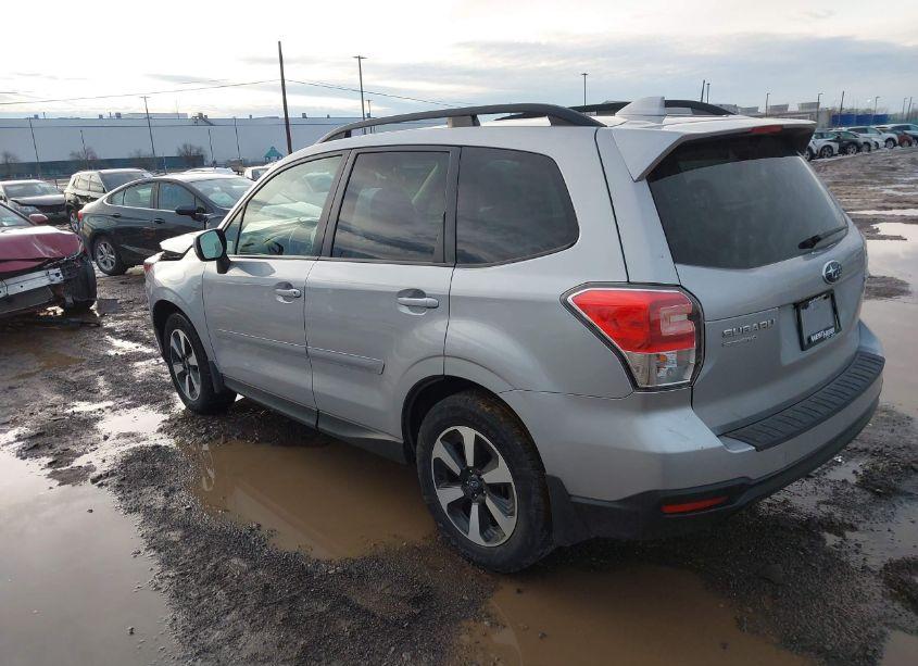 Photo 3 of 2018 Subaru Forester 2.5I PREMIUM (VIN JF2SJAGC0JH538214)