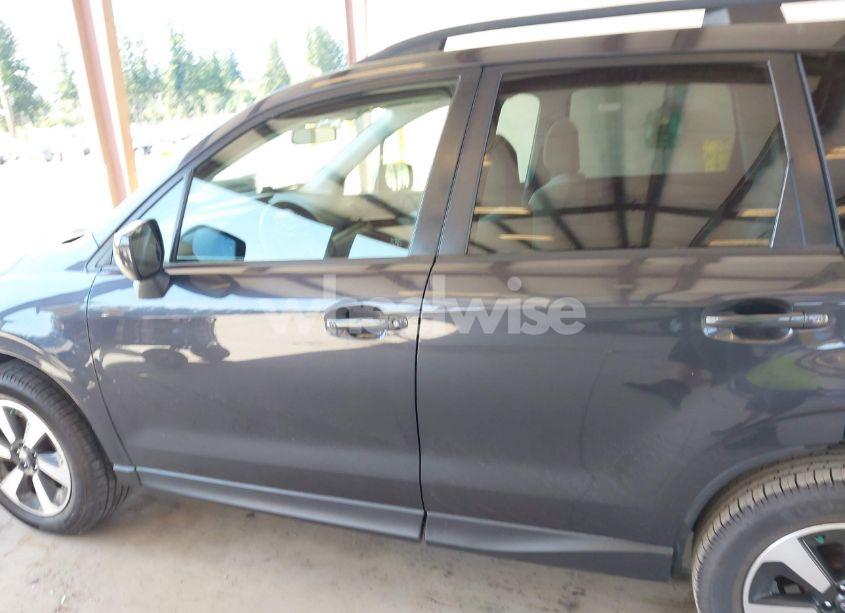 Photo 14 of 2018 Subaru Forester 2.5I PREMIUM (VIN JF2SJAGC0JH578082)