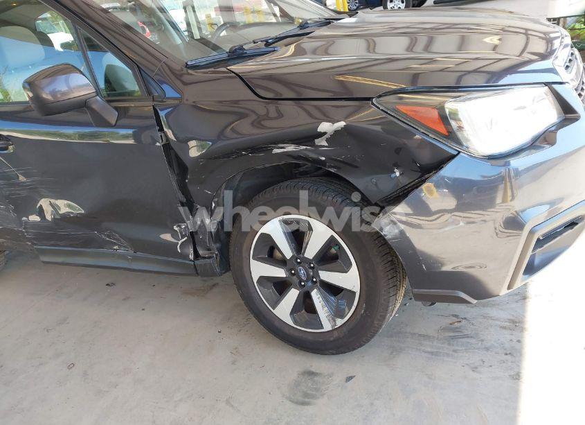 Photo 6 of 2018 Subaru Forester 2.5I PREMIUM (VIN JF2SJAGC0JH578082)