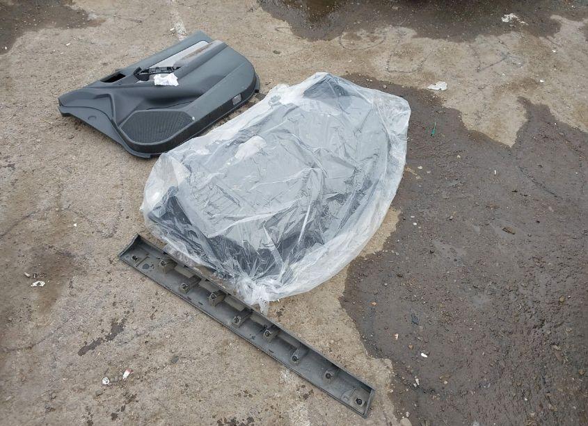 Photo 12 of 2014 Subaru Forester 2.5I PREMIUM (VIN JF2SJAGC1EH420727)