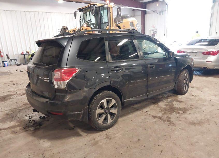Photo 4 of 2017 Subaru Forester 2.5I PREMIUM (VIN JF2SJAGC1HH468510)