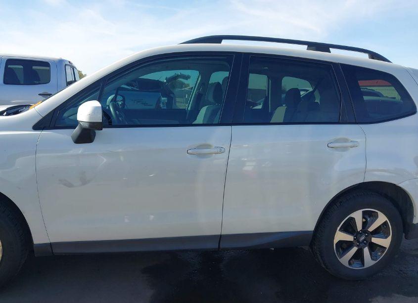 Photo 14 of 2018 Subaru Forester 2.5I PREMIUM (VIN JF2SJAGC1JH452250)