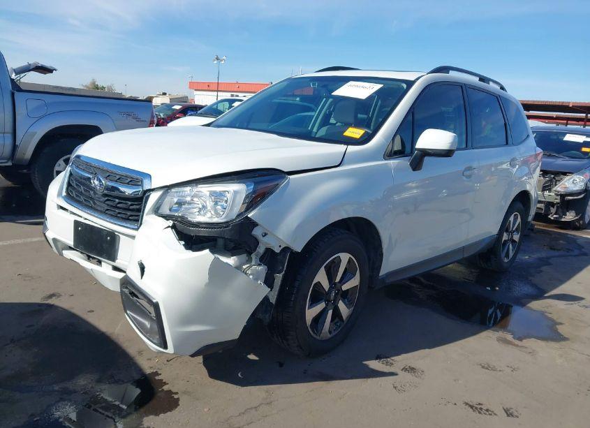 Photo 2 of 2018 Subaru Forester 2.5I PREMIUM (VIN JF2SJAGC1JH452250)