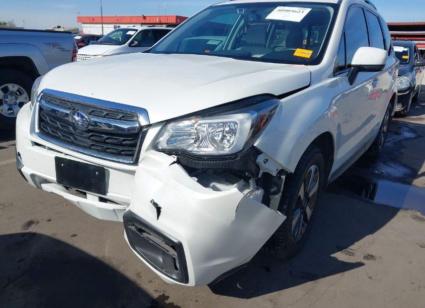 Photo 6 of 2018 Subaru Forester 2.5I PREMIUM (VIN JF2SJAGC1JH452250)
