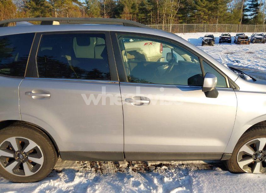 Photo 13 of 2018 Subaru Forester 2.5I PREMIUM (VIN JF2SJAGC1JH463460)