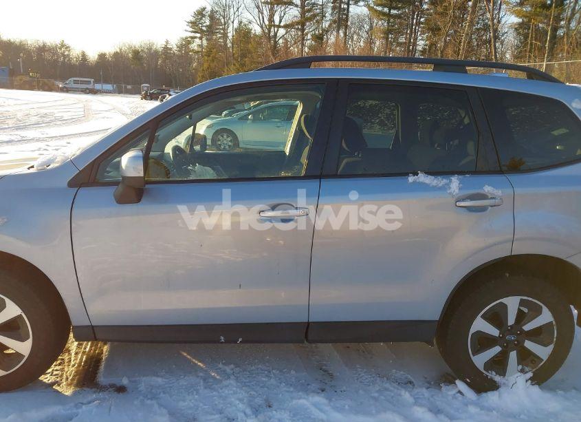 Photo 14 of 2018 Subaru Forester 2.5I PREMIUM (VIN JF2SJAGC1JH463460)