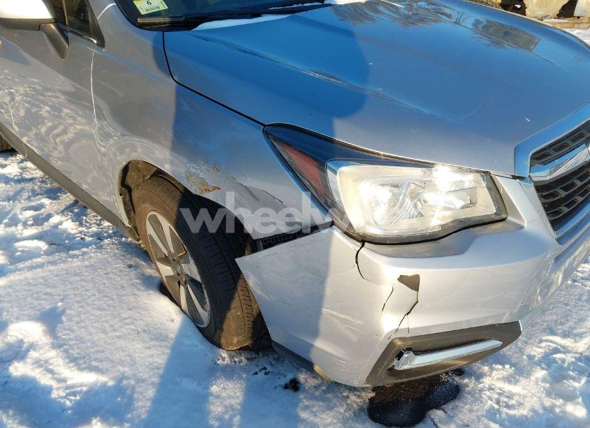 Photo 6 of 2018 Subaru Forester 2.5I PREMIUM (VIN JF2SJAGC1JH463460)