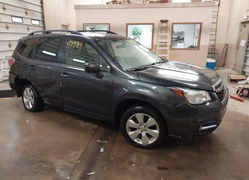 2018 Subaru Forester 2.5I PREMIUM (VIN JF2SJAGC1JH522751) main photo