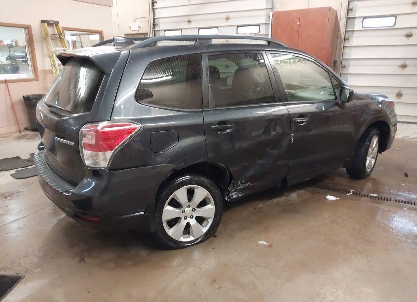 Photo 4 of 2018 Subaru Forester 2.5I PREMIUM (VIN JF2SJAGC1JH522751)
