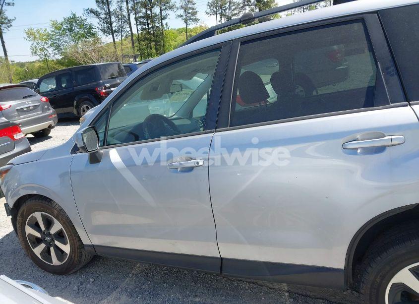 Photo 15 of 2018 Subaru Forester 2.5I PREMIUM (VIN JF2SJAGC1JH556284)