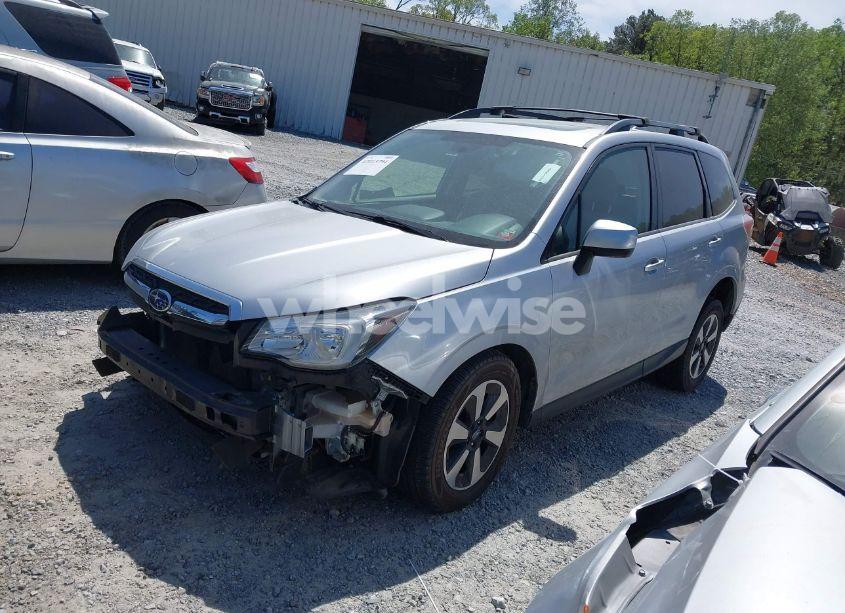 Photo 2 of 2018 Subaru Forester 2.5I PREMIUM (VIN JF2SJAGC1JH556284)