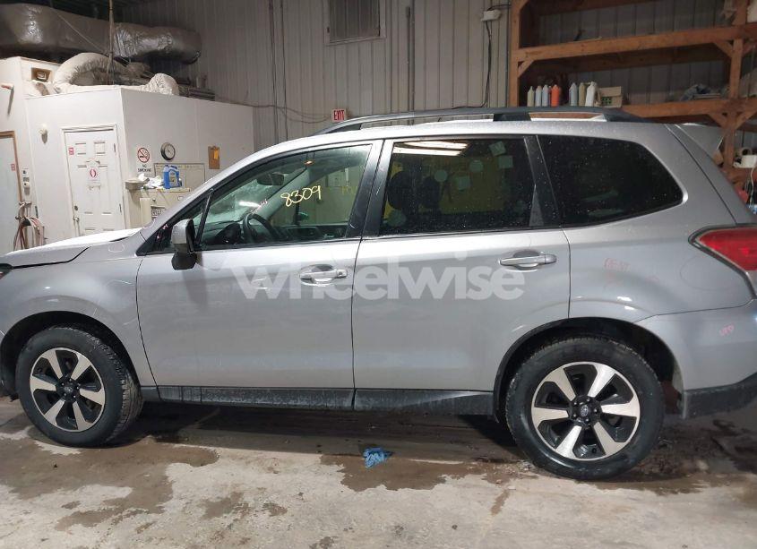 Photo 14 of 2017 Subaru Forester 2.5I PREMIUM (VIN JF2SJAGC2HH495294)