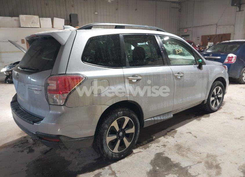 Photo 4 of 2017 Subaru Forester 2.5I PREMIUM (VIN JF2SJAGC2HH495294)