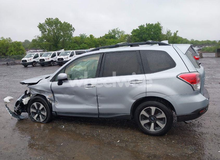 Photo 14 of 2017 Subaru Forester 2.5I PREMIUM (VIN JF2SJAGC2HH538399)