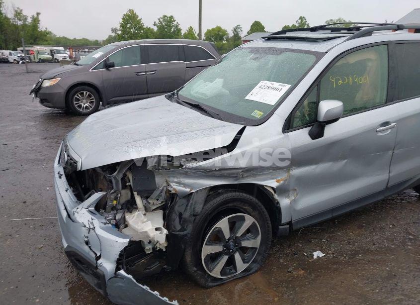 Photo 6 of 2017 Subaru Forester 2.5I PREMIUM (VIN JF2SJAGC2HH538399)