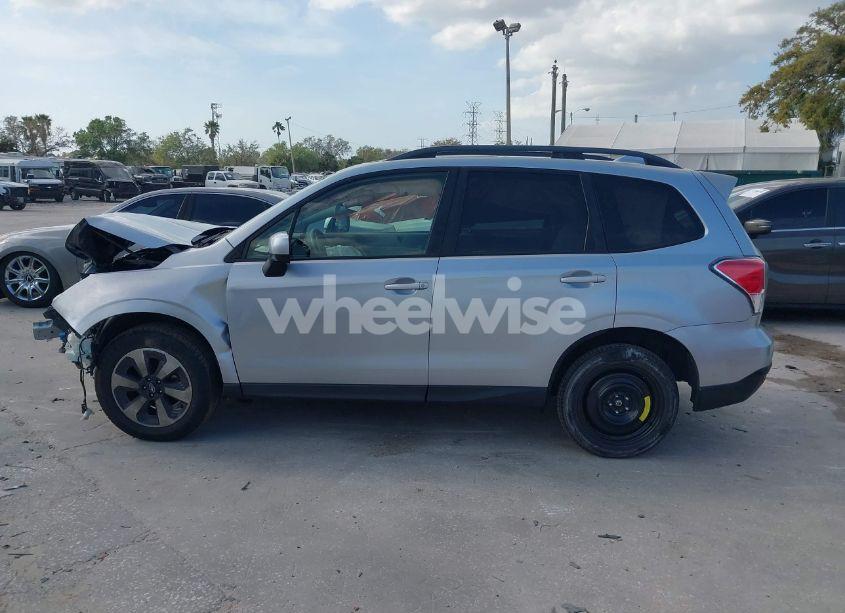 Photo 14 of 2017 Subaru Forester 2.5I PREMIUM (VIN JF2SJAGC2HH556286)