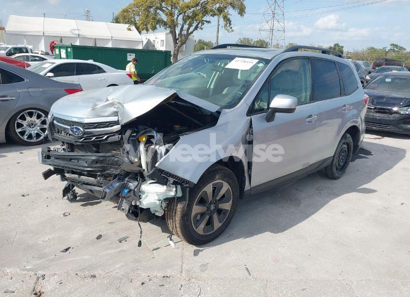 Photo 2 of 2017 Subaru Forester 2.5I PREMIUM (VIN JF2SJAGC2HH556286)