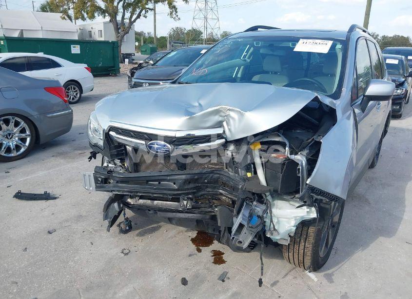 Photo 6 of 2017 Subaru Forester 2.5I PREMIUM (VIN JF2SJAGC2HH556286)