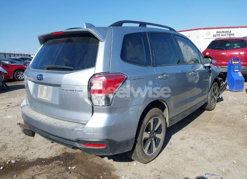 Photo 4 of 2018 Subaru Forester 2.5I PREMIUM (VIN JF2SJAGC2JH442987)