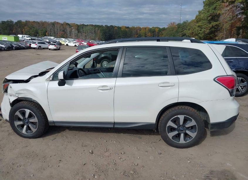 Photo 14 of 2018 Subaru Forester 2.5I PREMIUM (VIN JF2SJAGC2JH457960)