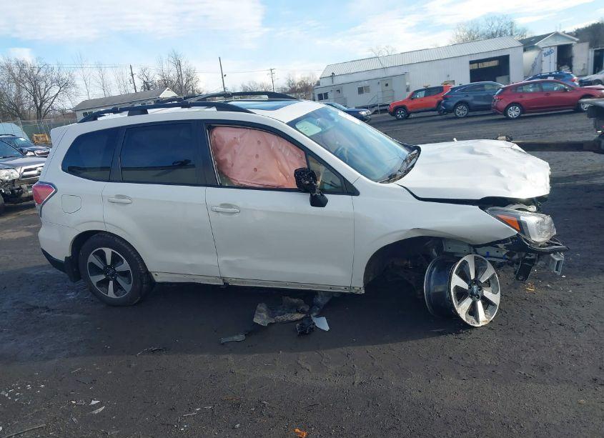 Photo 13 of 2018 Subaru Forester 2.5I PREMIUM (VIN JF2SJAGC2JH479649)