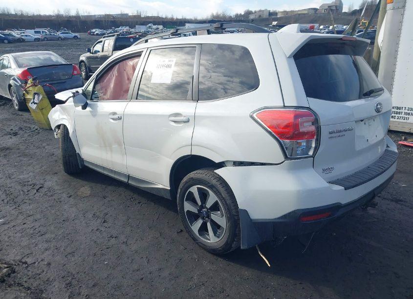 Photo 3 of 2018 Subaru Forester 2.5I PREMIUM (VIN JF2SJAGC2JH479649)