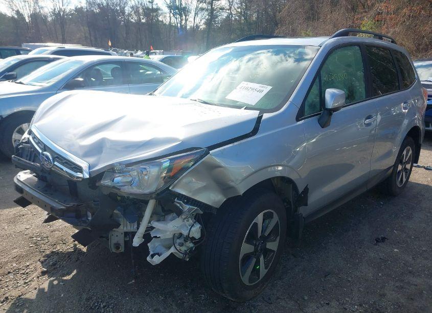 Photo 2 of 2018 Subaru Forester 2.5I PREMIUM (VIN JF2SJAGC2JH511578)