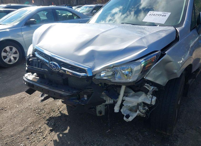 Photo 6 of 2018 Subaru Forester 2.5I PREMIUM (VIN JF2SJAGC2JH511578)