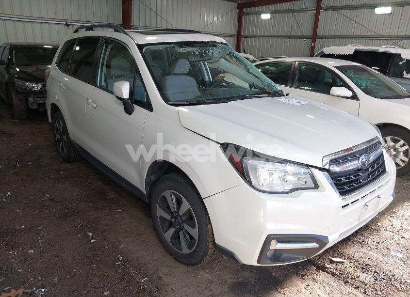 2018 Subaru Forester 2.5I PREMIUM (VIN JF2SJAGC2JH593778) main photo