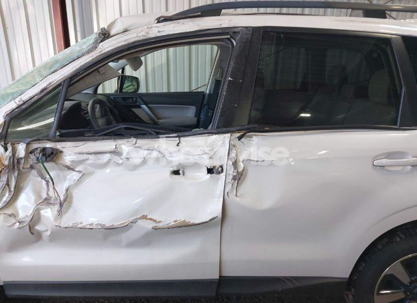 Photo 14 of 2018 Subaru Forester 2.5I PREMIUM (VIN JF2SJAGC2JH593778)