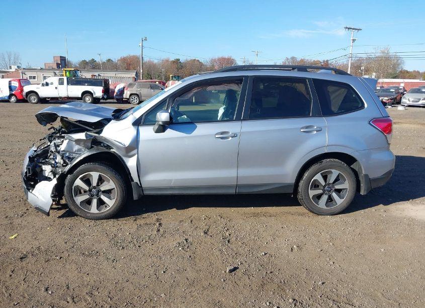 Photo 14 of 2017 Subaru Forester 2.5I PREMIUM (VIN JF2SJAGC3HH562789)