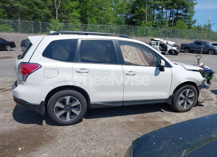 Photo 14 of 2018 Subaru Forester 2.5I PREMIUM (VIN JF2SJAGC3JH436499)
