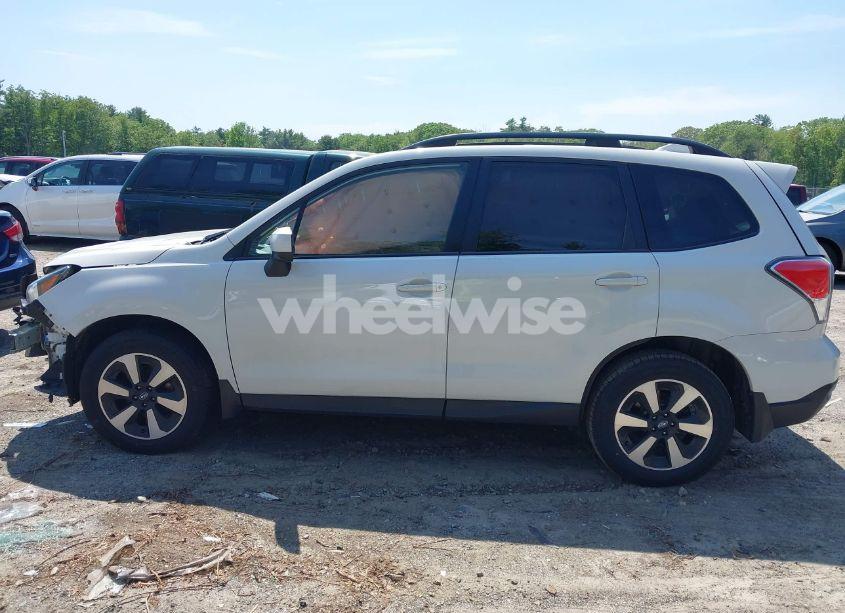 Photo 15 of 2018 Subaru Forester 2.5I PREMIUM (VIN JF2SJAGC3JH436499)