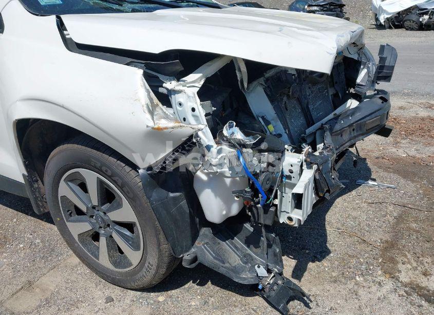 Photo 20 of 2018 Subaru Forester 2.5I PREMIUM (VIN JF2SJAGC3JH436499)