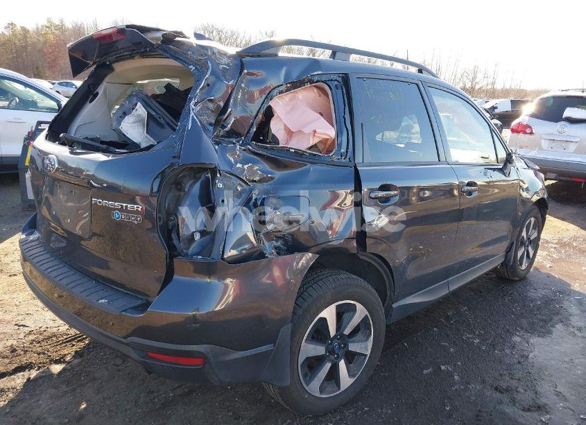 Photo 17 of 2018 Subaru Forester 2.5I PREMIUM (VIN JF2SJAGC3JH465761)