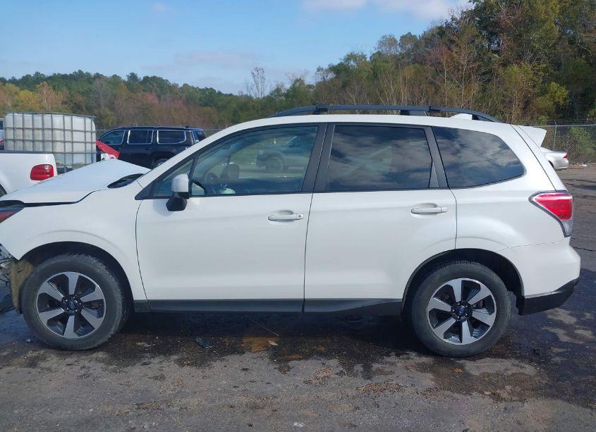 Photo 15 of 2018 Subaru Forester 2.5I PREMIUM (VIN JF2SJAGC3JH543892)