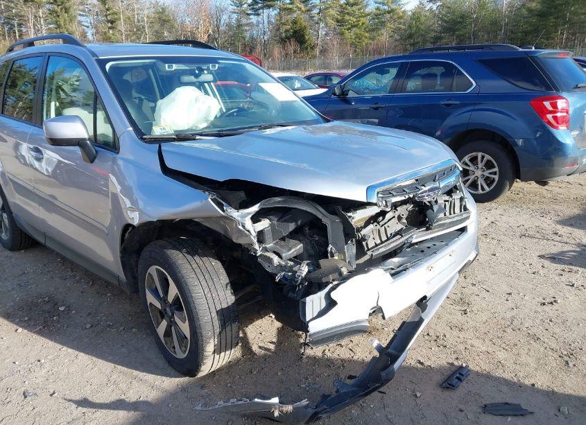 Photo 6 of 2018 Subaru Forester 2.5I PREMIUM (VIN JF2SJAGC3JH606943)