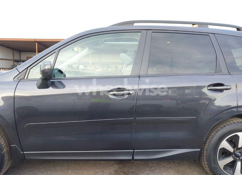 Photo 14 of 2017 Subaru Forester 2.5I PREMIUM (VIN JF2SJAGC4HH484894)