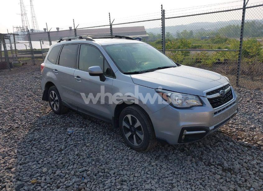 2017 Subaru Forester 2.5I PREMIUM (VIN JF2SJAGC4HH520177) main photo