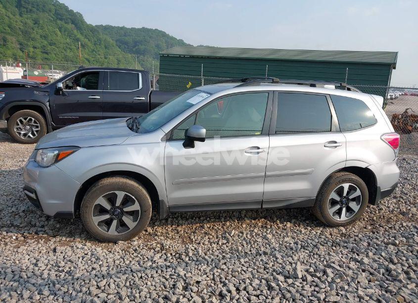 Photo 15 of 2017 Subaru Forester 2.5I PREMIUM (VIN JF2SJAGC4HH520177)